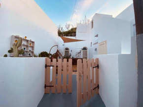 Esmi Cave Residence